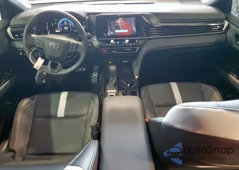 2025 Toyota Camry Xse z USA, uszkodzony, nr VIN 4T1DAACK3SU083187